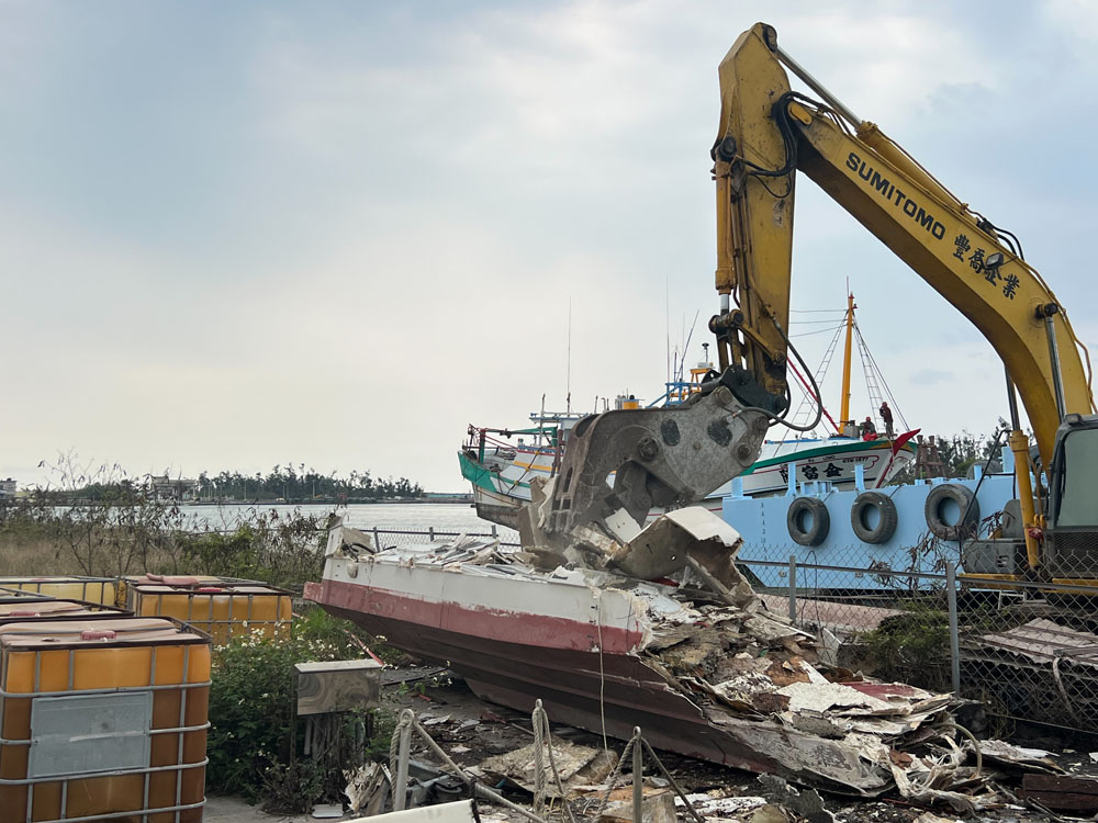 台南拆除含處理廢棄物